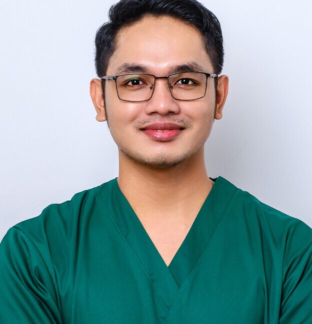 Dr. Michael Thompson